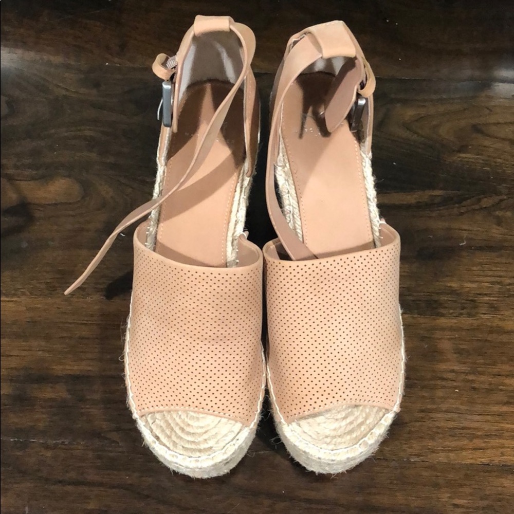 Marc Fisher Wedges